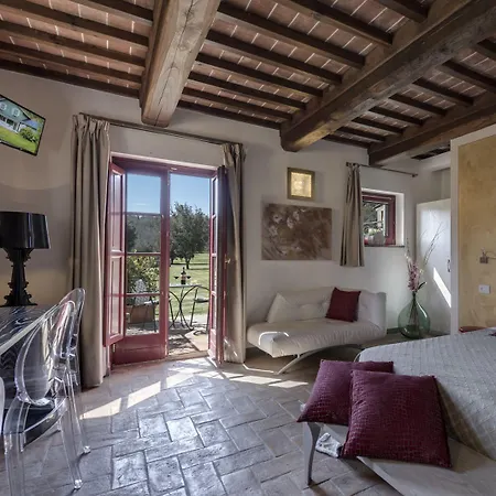 Hotel & Restaurant Casolare Le Terre Rosse 3*