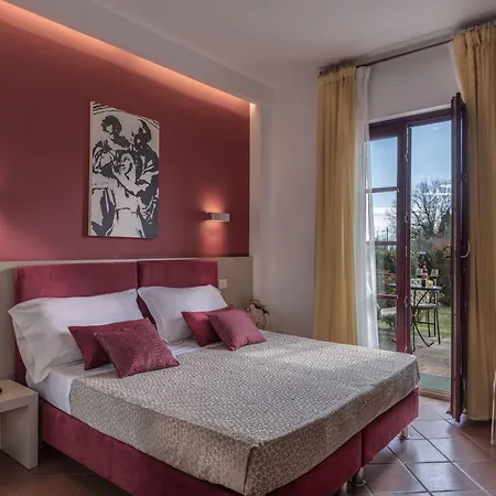 Hotel & Restaurant Casolare Le Terre Rosse