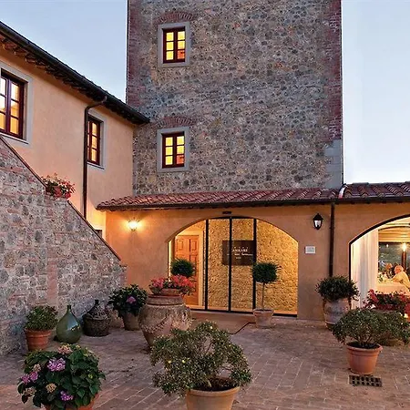 & Restaurant Casolare Le Terre Rosse 3* San Gimignano