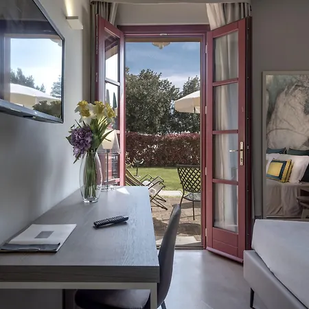 Hotel & Restaurant Casolare Le Terre Rosse