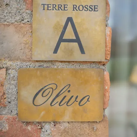 & Restaurant Casolare Le Terre Rosse Hotel